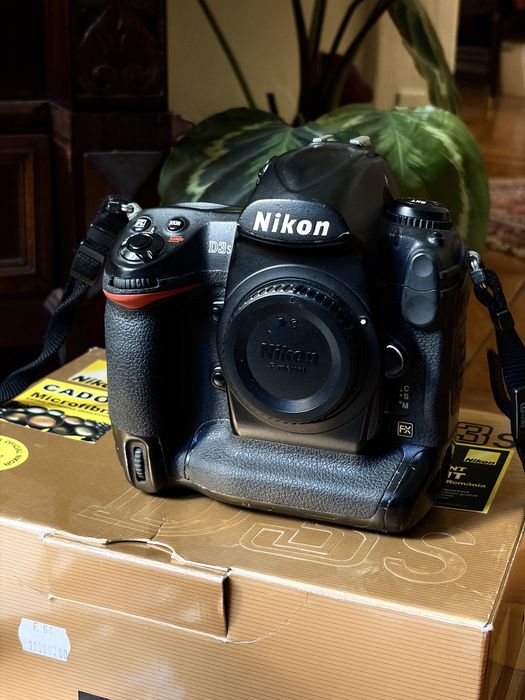 Nikon D3s full box, unic proprietar, facturi, 2x baterii + carduri