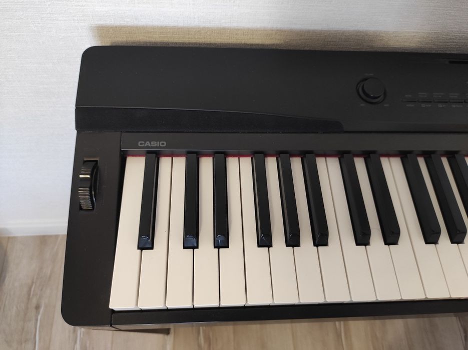 Цифровое пианино Casio PX-330