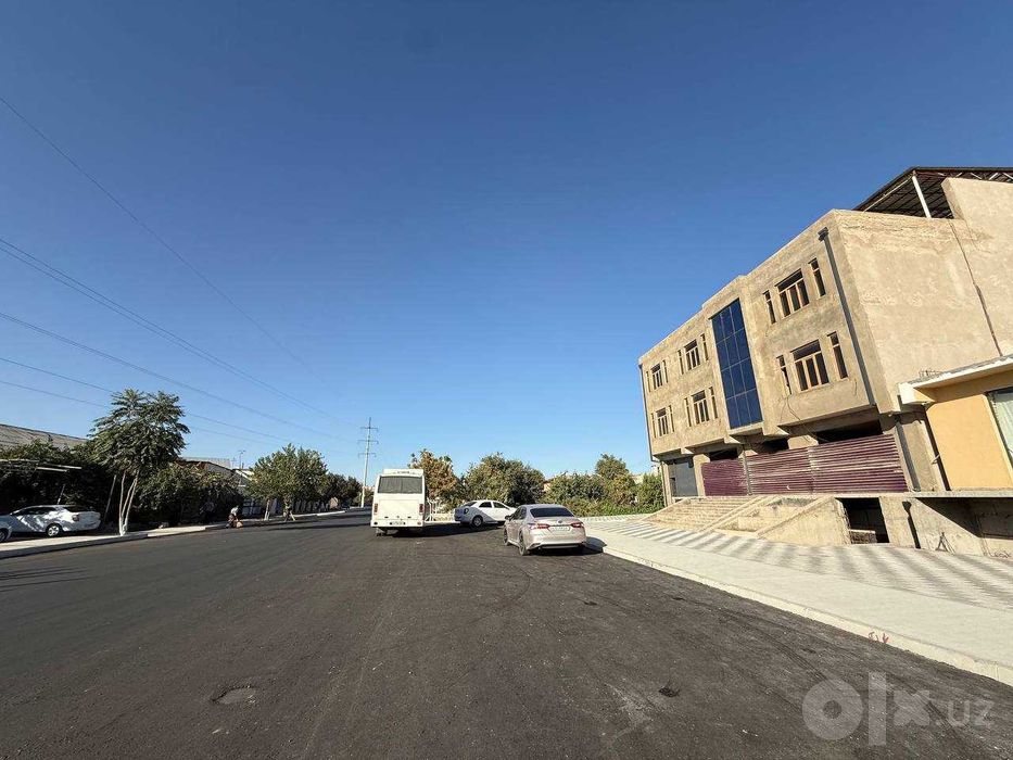 TAYYOR 3 QAVATLI NOTURAR BINO ijaraga beriladi #a944