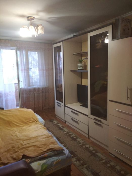 Сдаётся 1ком 4мкр Жастар с мебелью