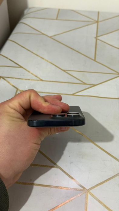 Продам Айфон 15 про