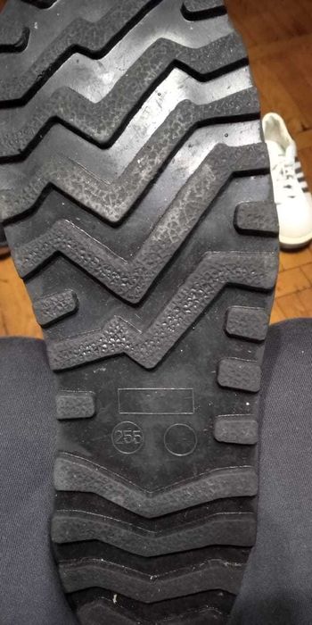 Сапоги и ботинки рабочие 39 и 40 размера, б/у