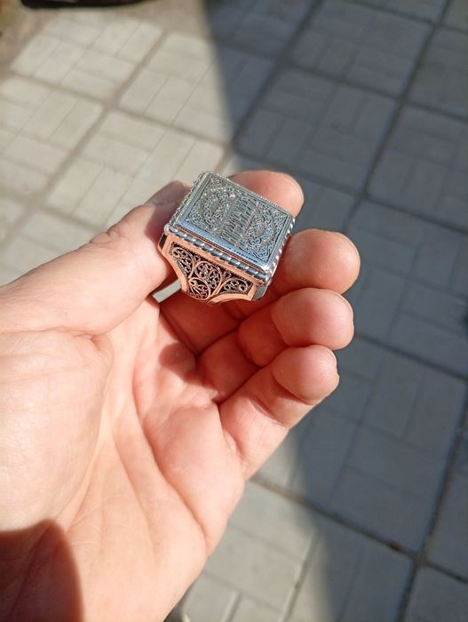 Печатка серебрянная за 90000