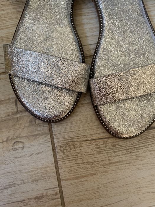 Дамски сандали