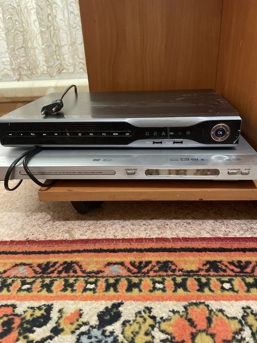 Продам недорого видио магнитофон! Дивиди! Б/у