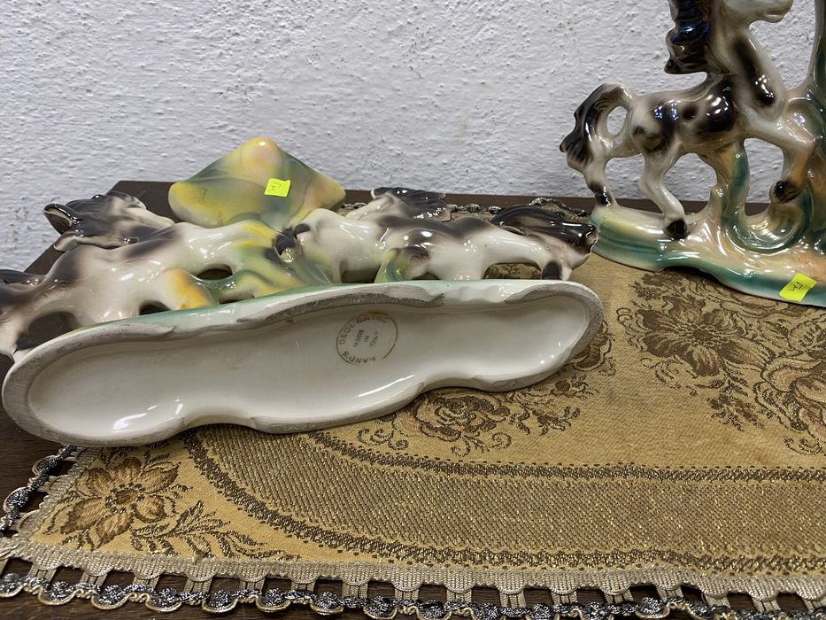 Винтидж порцеланови вази коне Declrate 1960 Италия