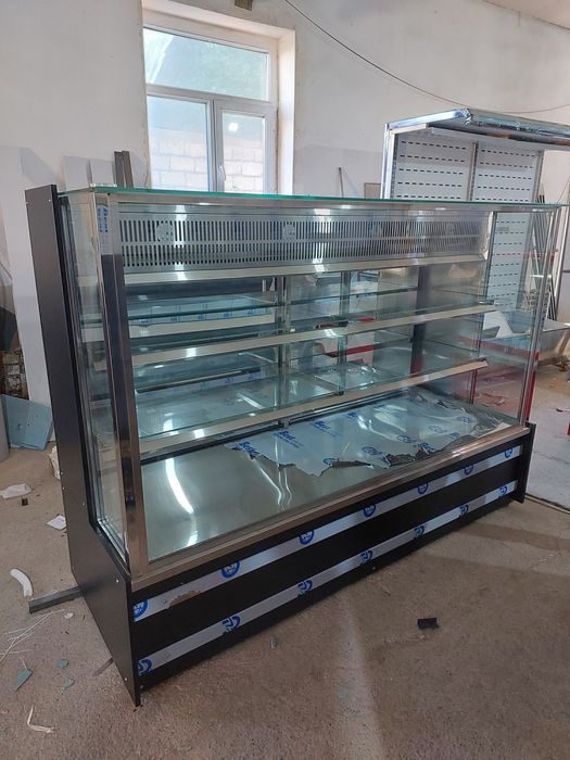 Витрина холодильник
