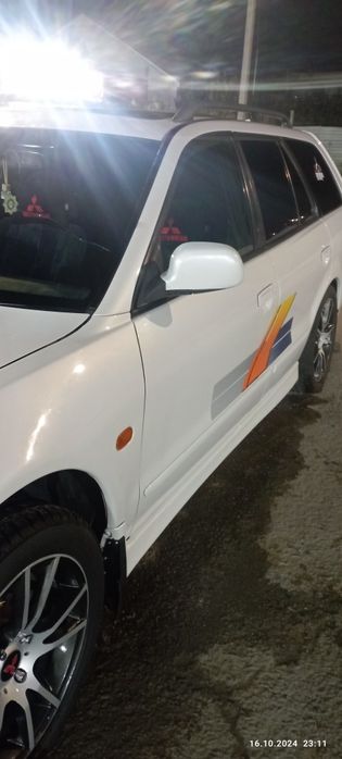 Митсубиси легнум