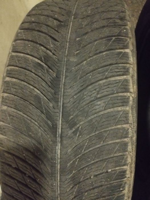 Продавам гуми Мишелин 215/55/18