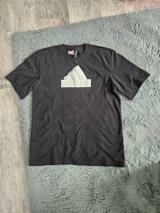 Дамска тениска Adidas .