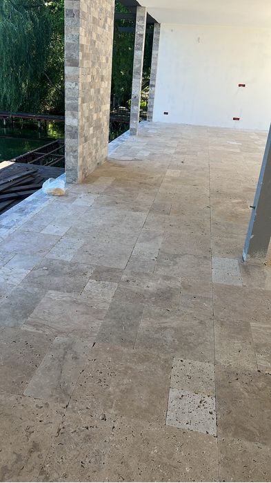 Servicii de constructii | Renovari | Finisaje interiore si exteriore