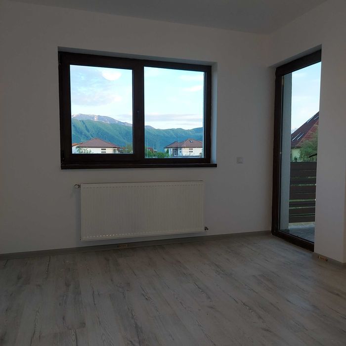 PROPRIETAR inchiriez ofer casa
