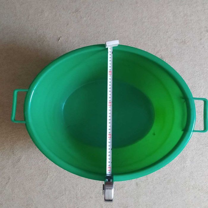 таз пластиковый большой в идеальном состоянии