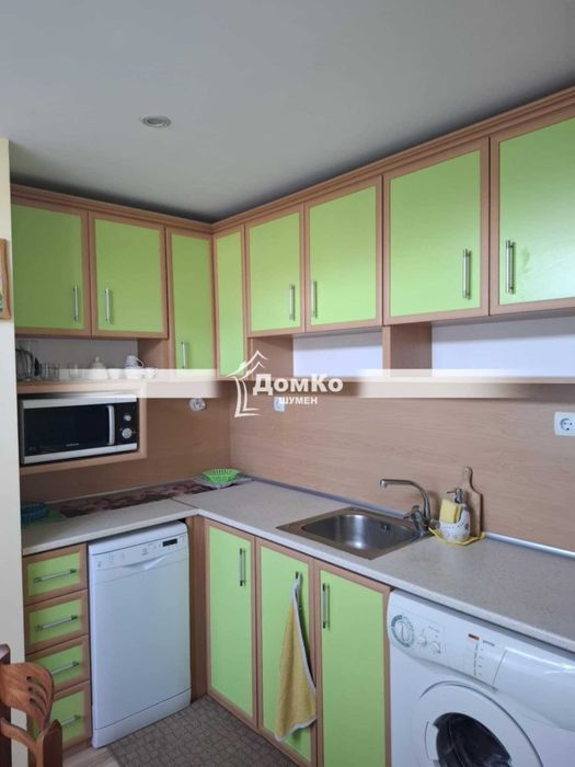 Дава се под наем Двустаен апартамент в Шумен, Тракия - 70 кв.м за 255 € - Снимка #1