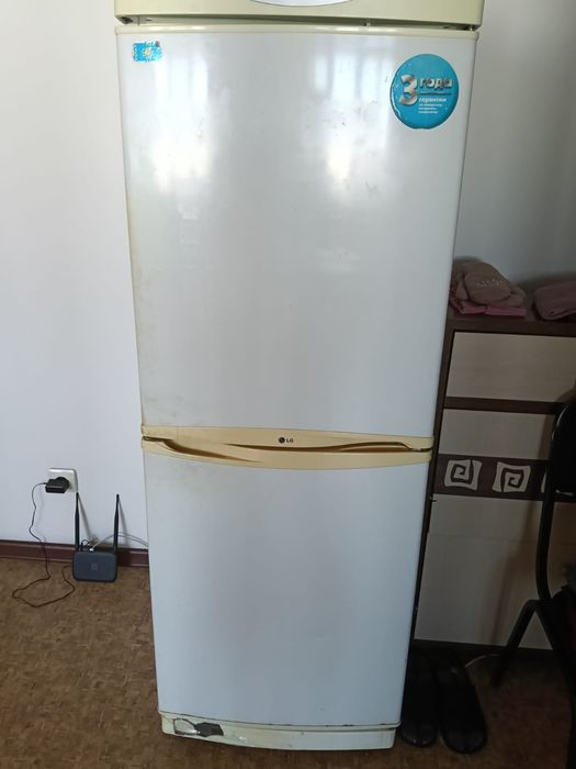 Продам холодильник LG