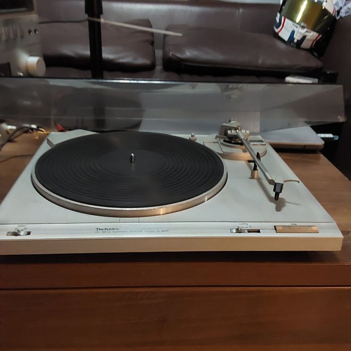 Vănd Pick-up Technics SL-B210 Automatic
