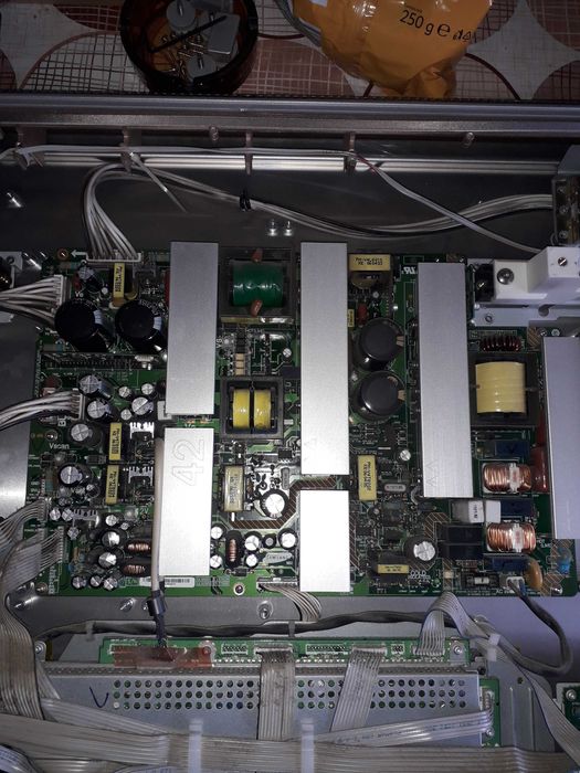 Tv plasmă Philips 107 cm model 42PF3320/10 defect