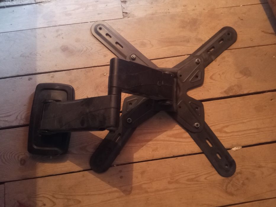 Кронштейн для телевизора