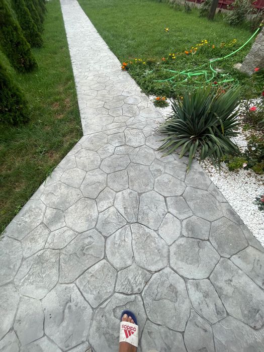 Beton Amprentat - turnare, montaj și întreținere