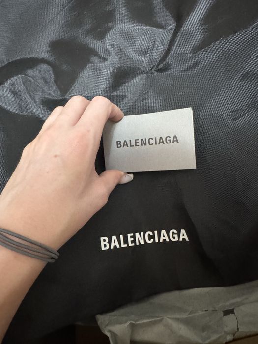 Продам кроссовки 3xl