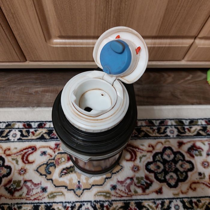 Термос Starlux 1,2 л