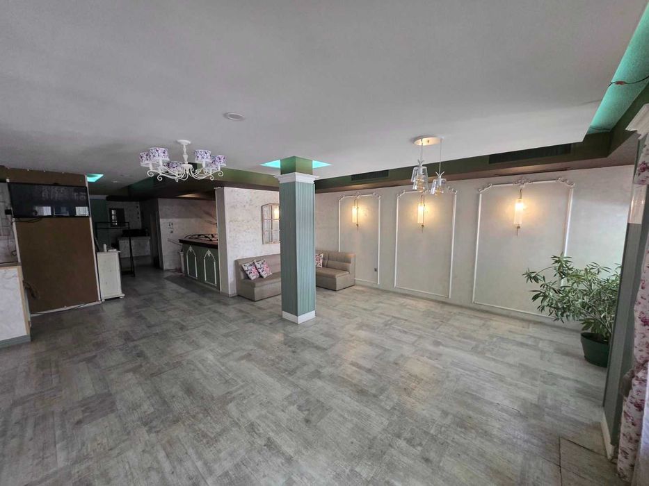 Дава се под наем Заведение в Варна, Център - 240 кв.м за 2000 € - Снимка #2