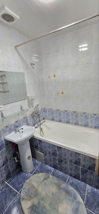 Чиланзар 9 Квартал Ориентир Хосилот 2в3/2/4 Продается Квартира