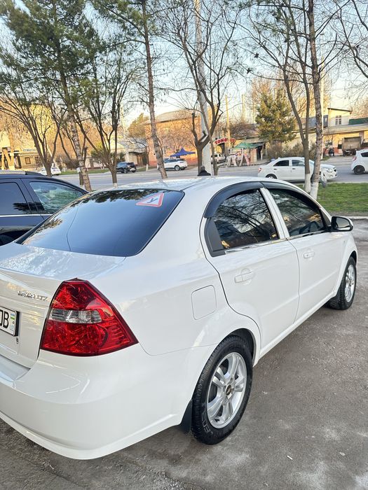 Нексия 3 сотилади 2020 йил 68.000 пробег тоза нархи 11.000 уе