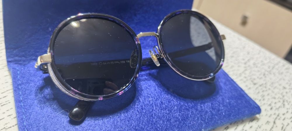 Очки солнцезащитные