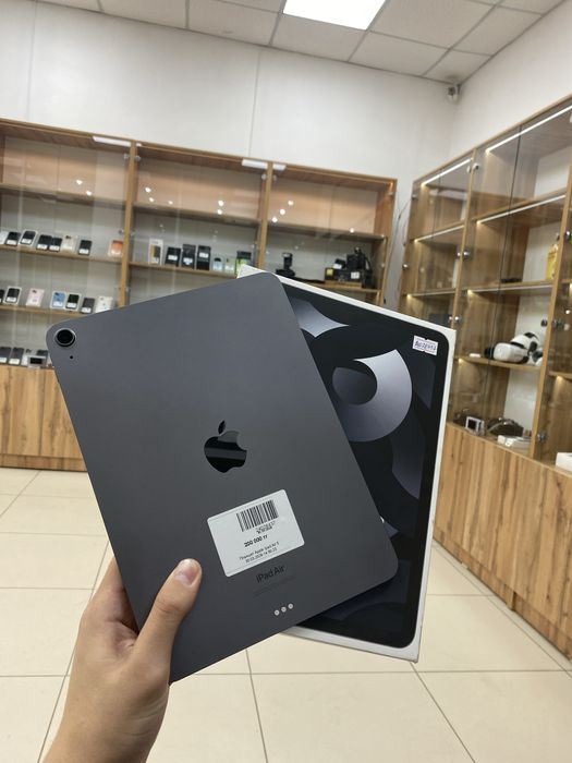 Планшет - Apple Ipad Air 5