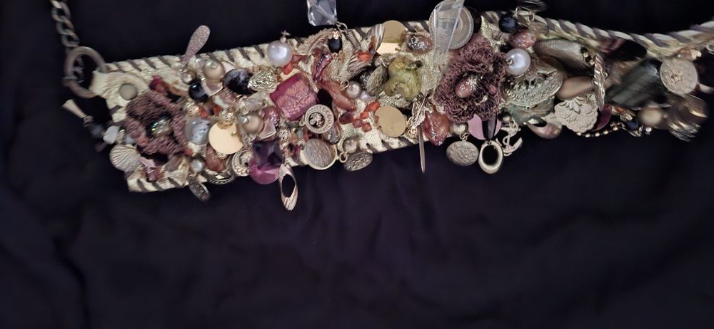 Уникальный женский кожаный позолоченный ремень из Ливана