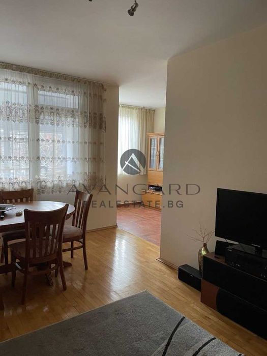 Продава се Тристаен апартамент в Пловдив, Център - 110 кв.м за 1855 €/кв.м - Снимка #3