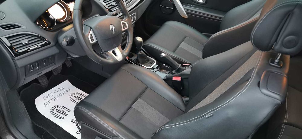 Renault Megane 1.9-130cp BOSE Edition/senzori/panoramica/istoric
