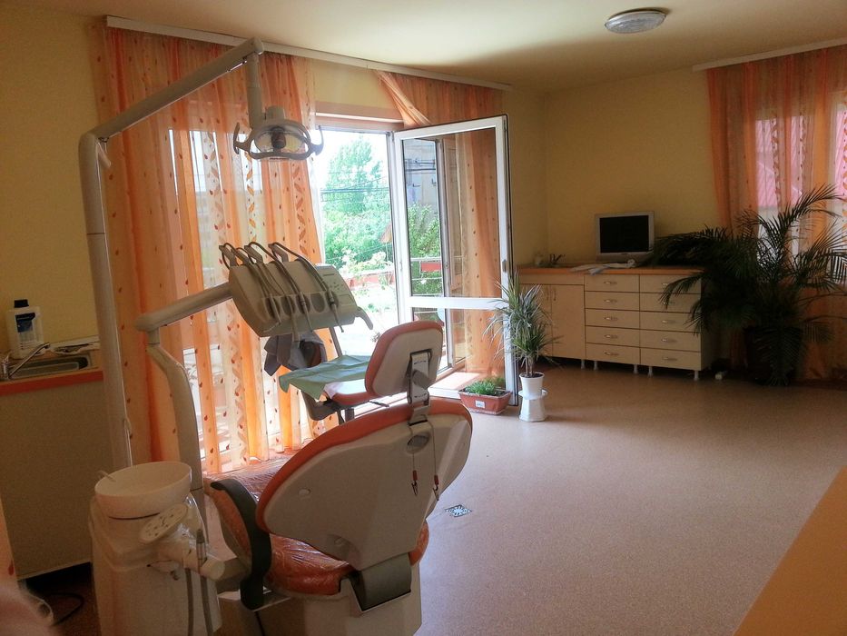 Scaun stomatologie complet + Sterilizator Pupinel Profesional