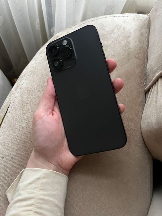 Айфон 14 про макс черногт цвета 1 Tr