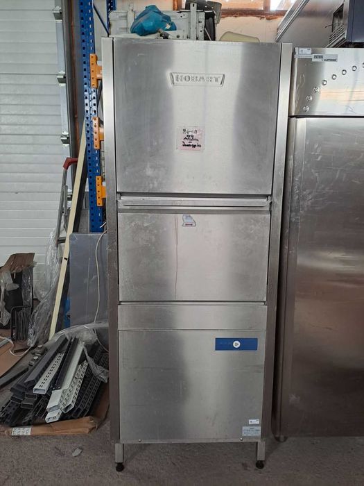 Професионална миялна машина HOBART