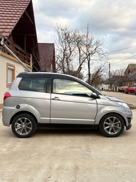 Aixam crosover microcar ligier chatenet jdm xev