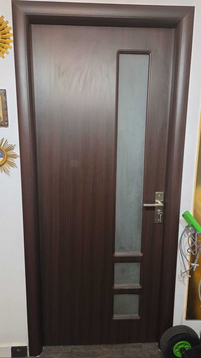 usi de interior, stare buna