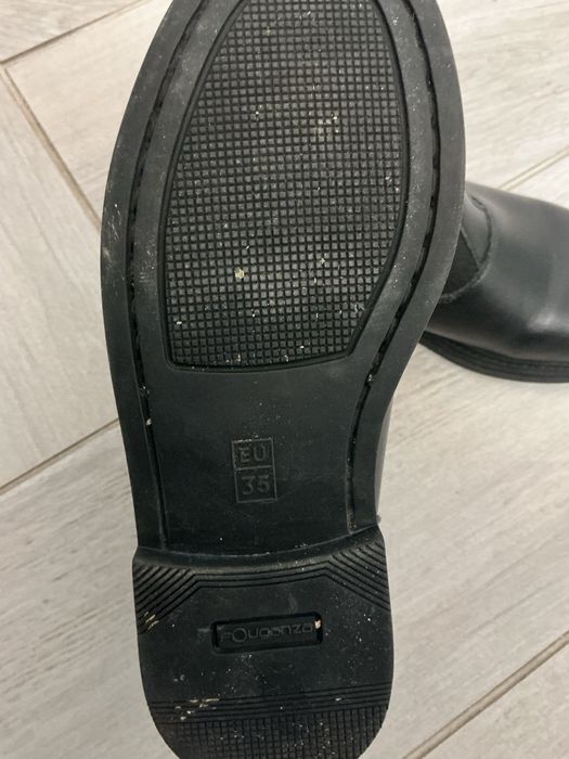 Vand cizmulite si ghete fetite