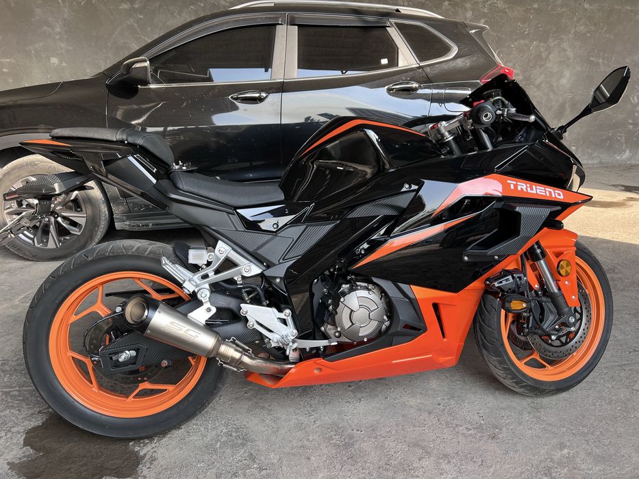 Мотоцикл 400 куб