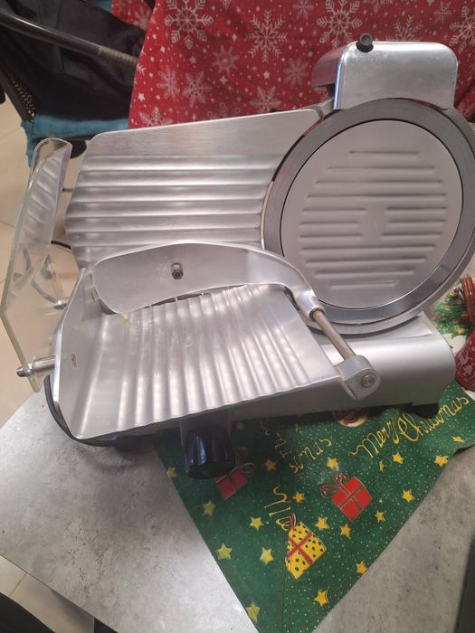 Слайс машина колбасо резачка