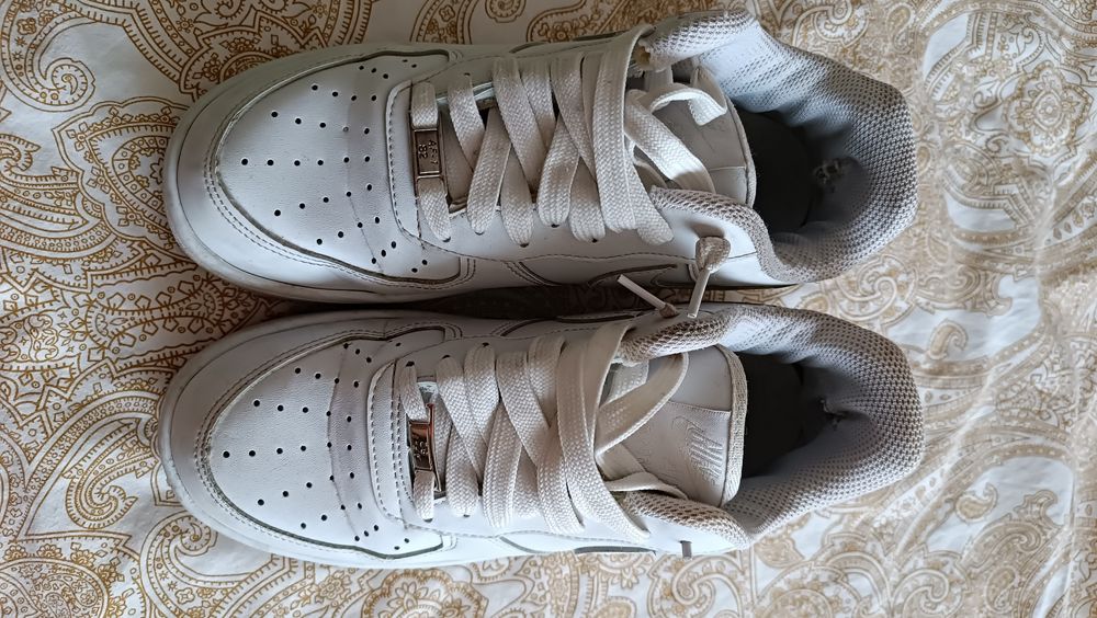 Маратонки кецове Найк Рийбок Nike Reebok и други 38