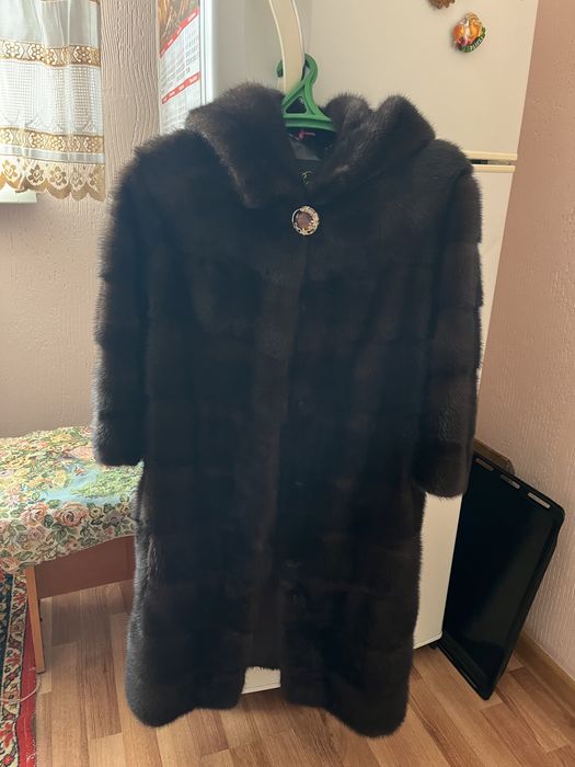 Продам норковую шубу