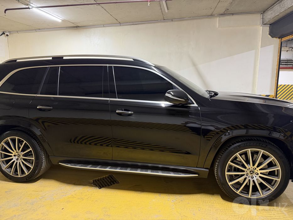 Mersedes benz GLS 450