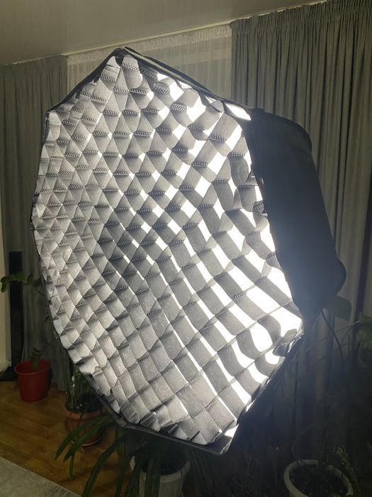 Продам Godox SL60W с софтбоксом