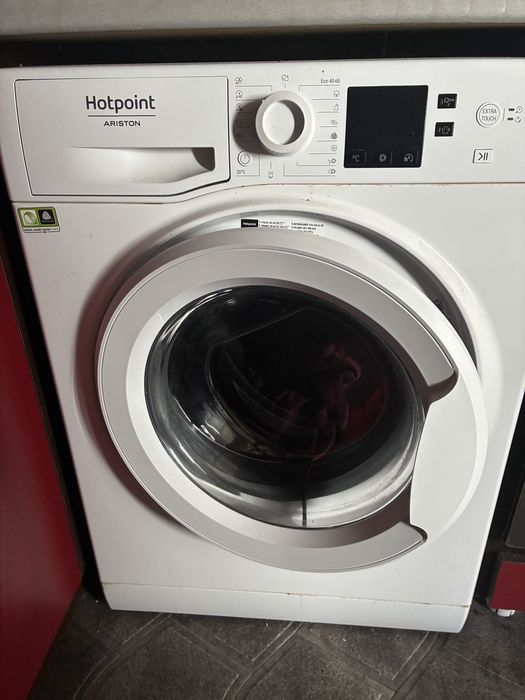 Пералня Ariston Hotpoint