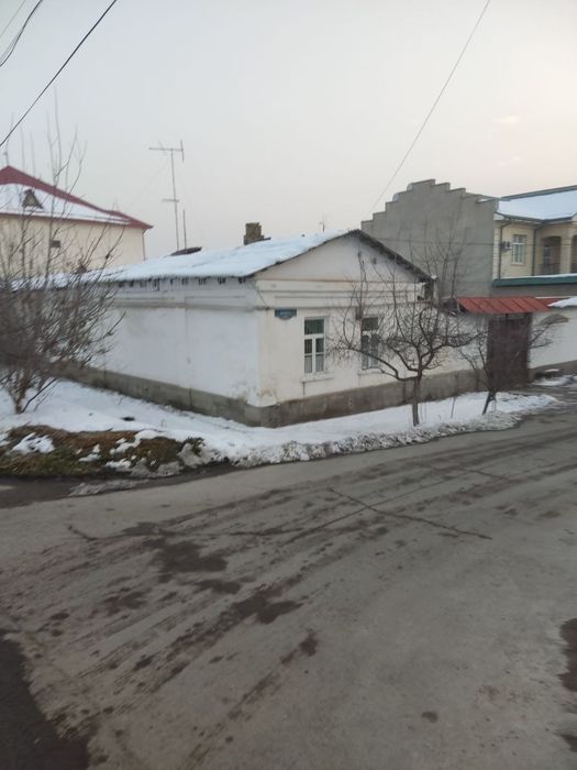 Yakkasaroy tuman salamatinada sotiladi 7 sotix