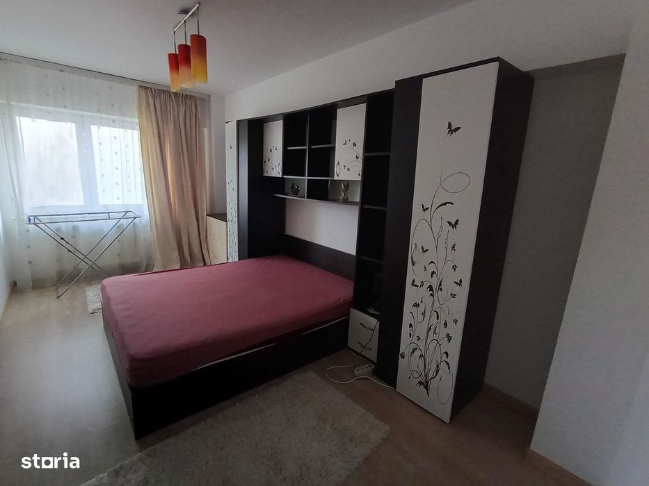 Zamca- zona cu verdeata. Apartament cu 2 camere decomandate