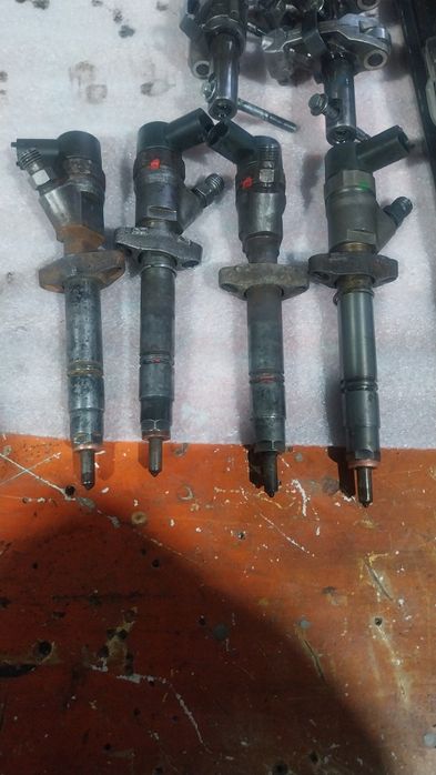 Двигател , глава за Рено Трафик 2.5 DCI 146 к.с