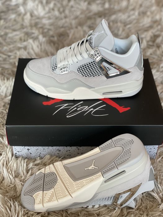 Air Jordan 4 Retro Frozen Moments Metallic Grey Silver White